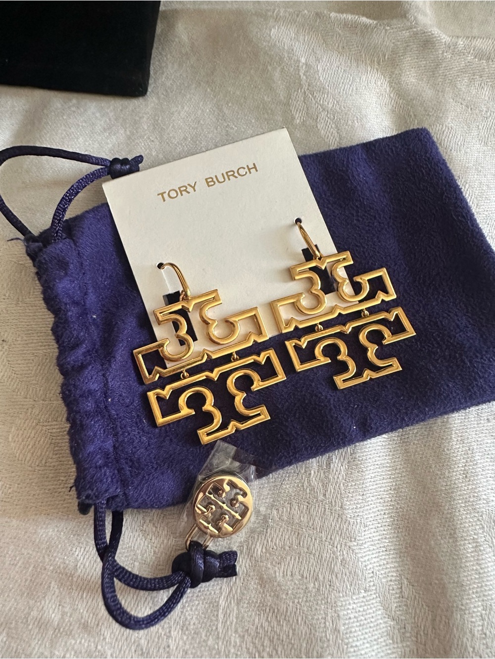 Tory Burch White and Black Product Tag - Logo Drop Earring